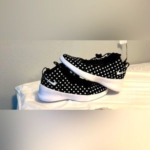 Nike Hyperfresh polkadot